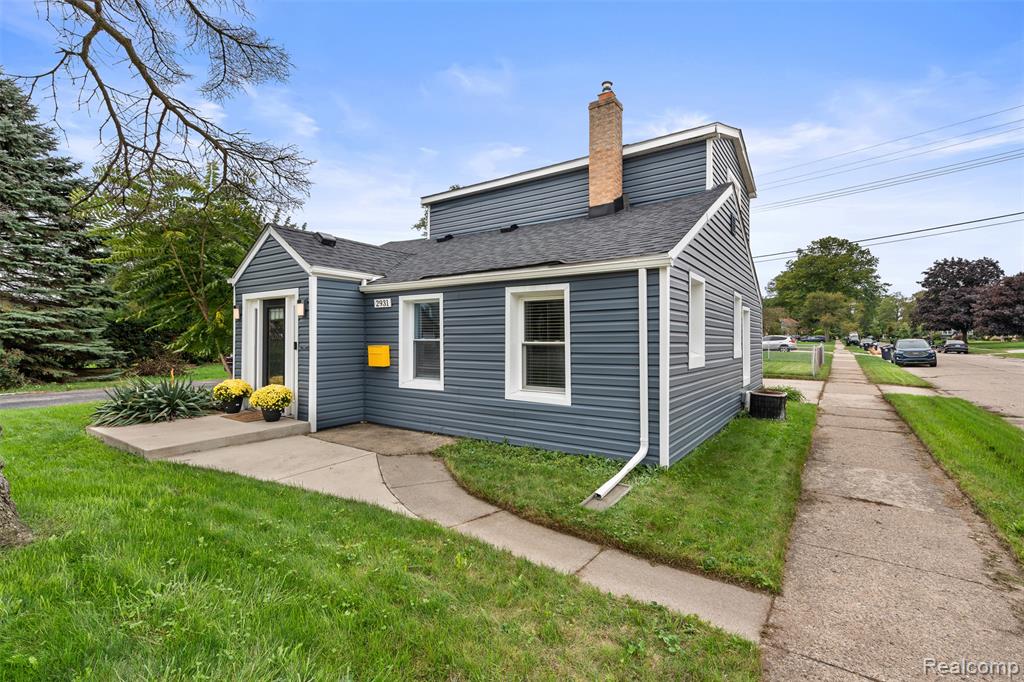 2931 Rochester Road, Royal Oak, MI 48073 — photo 2