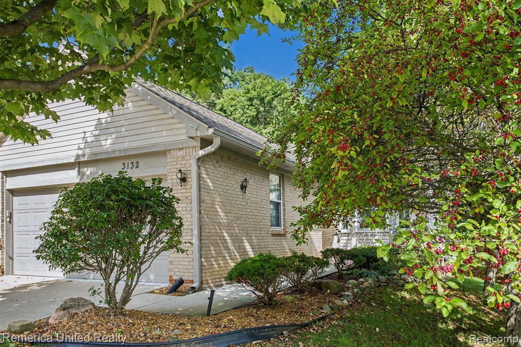 3132 Harbor Court — photo
