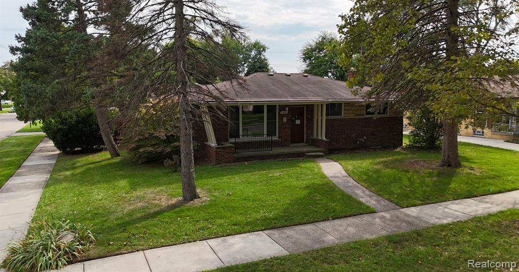 13801 Pearson Street — photo