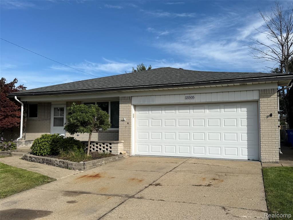 13505 Yvonne Drive — photo