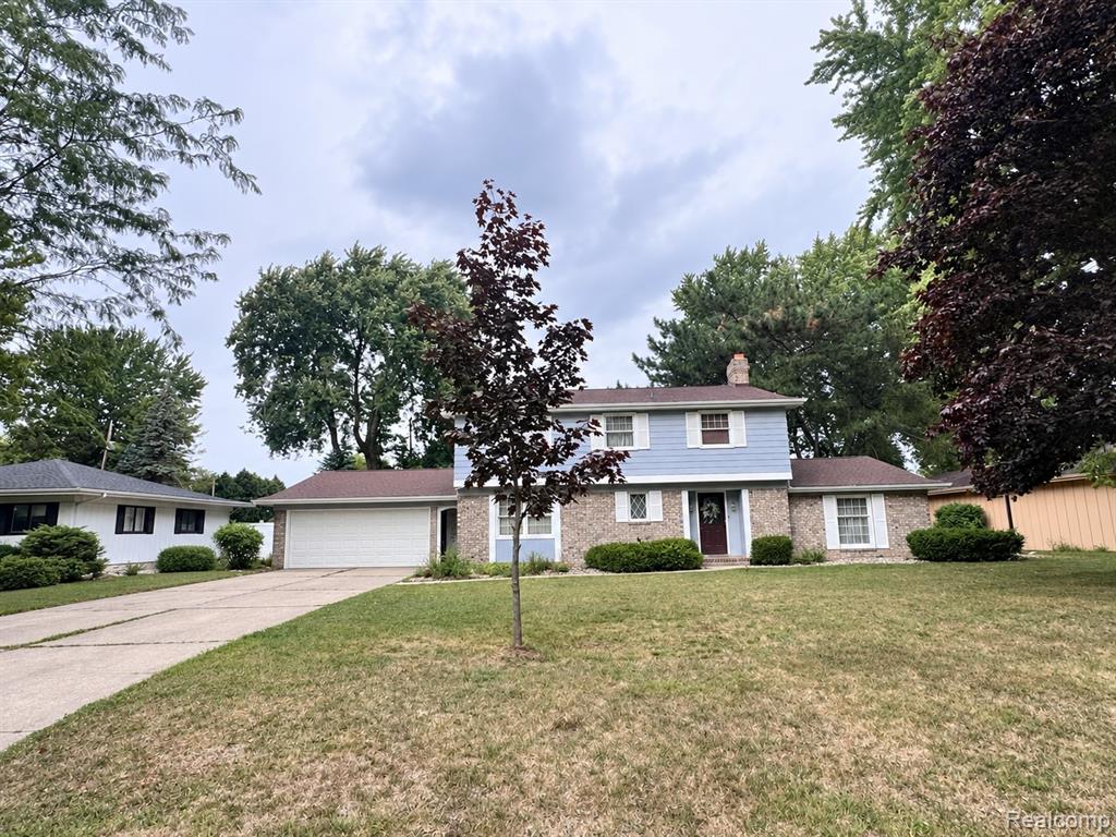 4710 Village Drive — photo