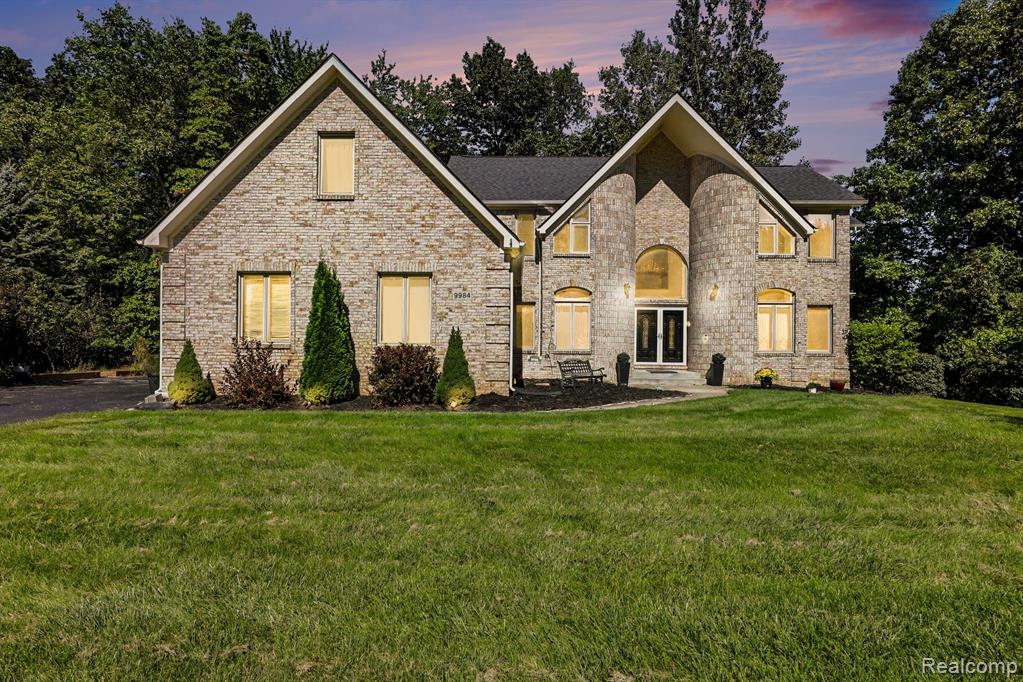 9984 Maple Valley Drive — photo
