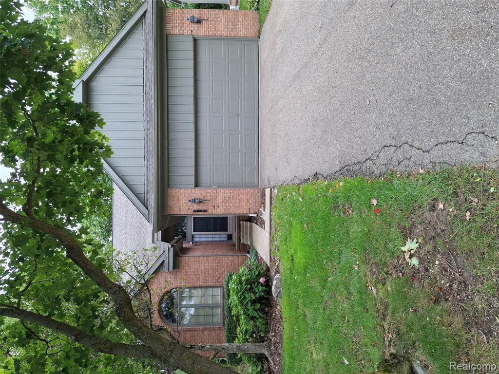 37704 Avon Lane — photo