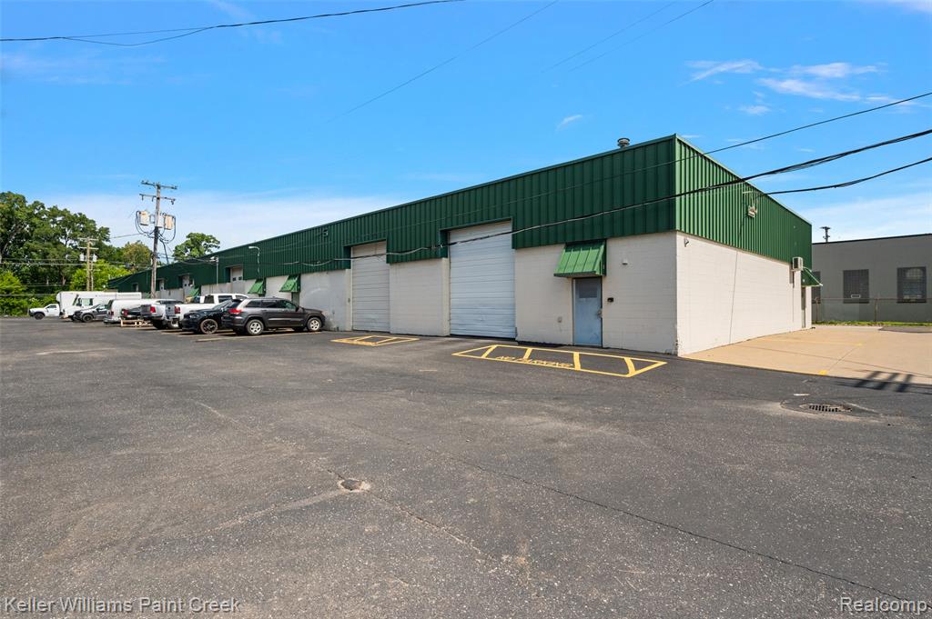 36351 Groesbeck Highway — photo