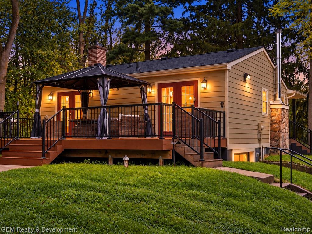 1301 Porter Road — photo