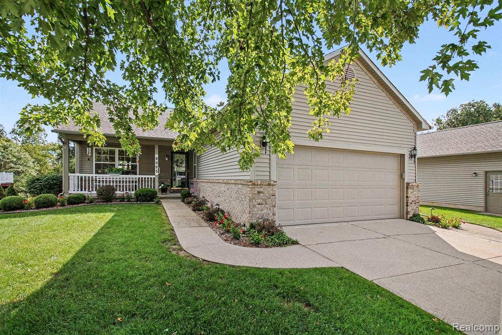 8005 Pagels Drive — photo