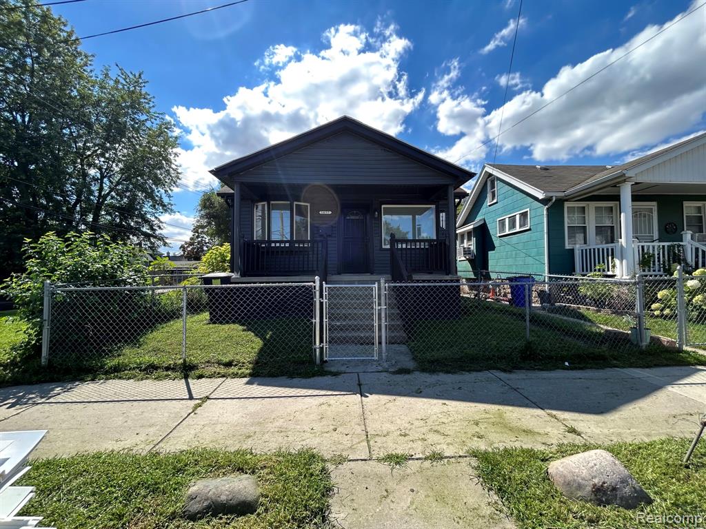 1437 Beard Street — photo