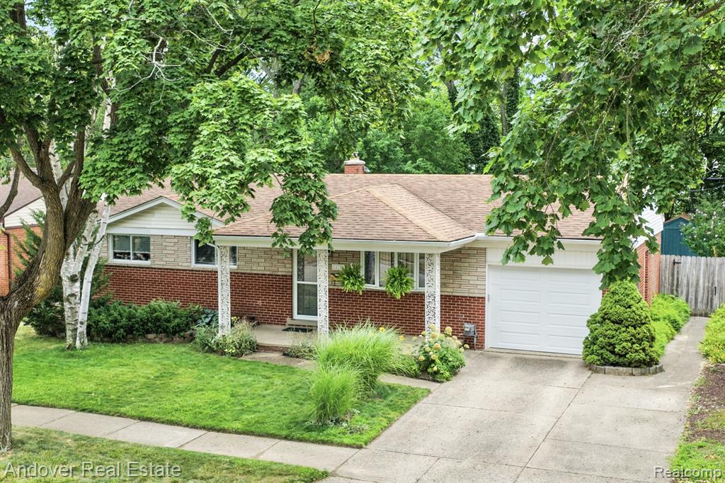 14194 Park Street — photo