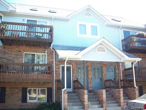 392 Pinewood Drive — photo