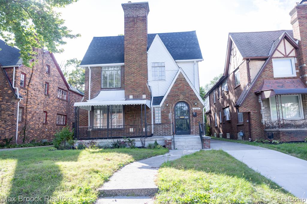 17337 Roselawn Street — photo