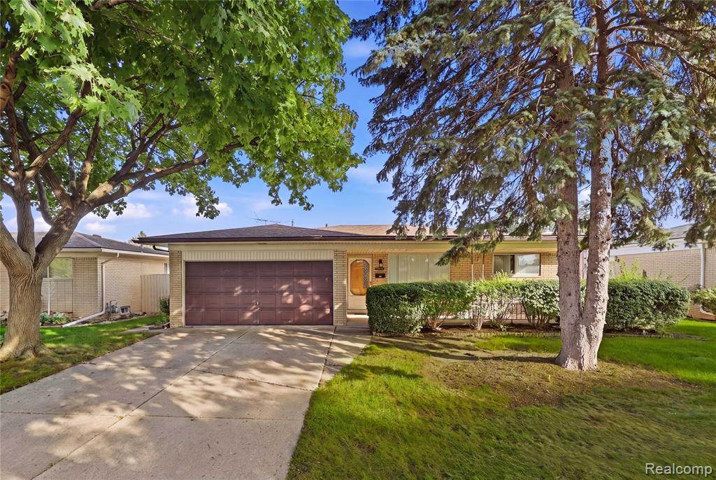 14309 Ivanhoe Drive — photo