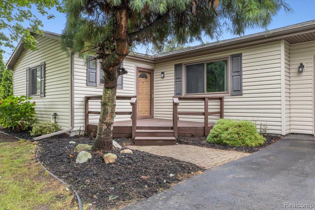 6412 Wildflower Lane — photo