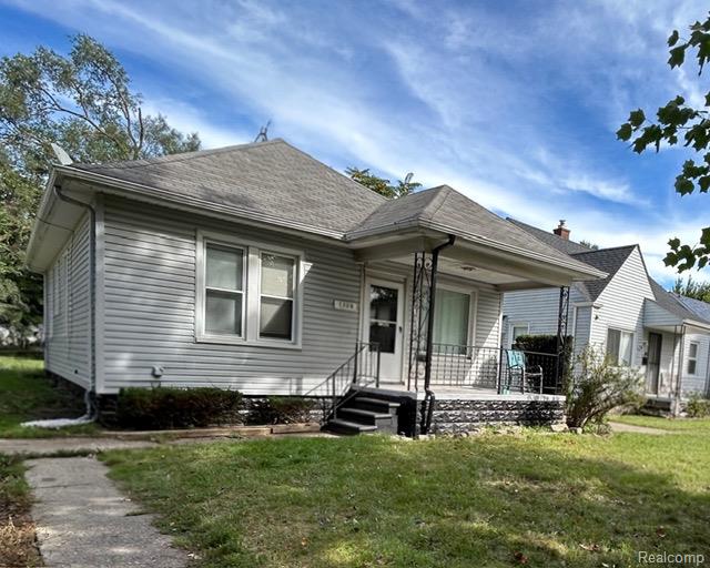 7304 Chatham — photo