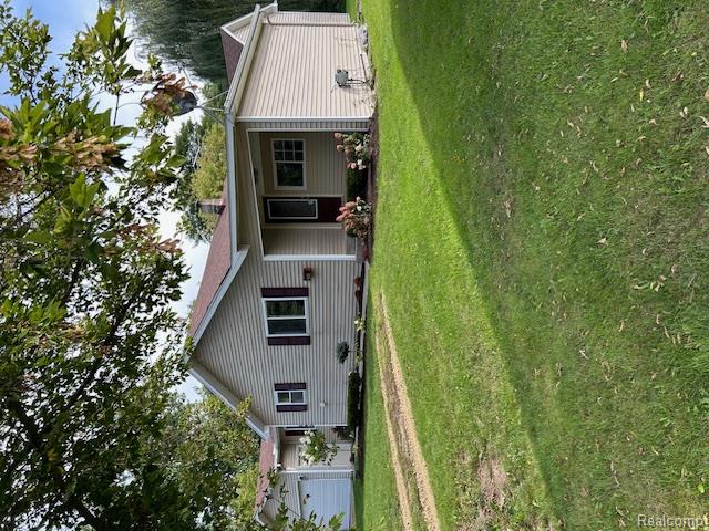 645 S Elm Street — photo