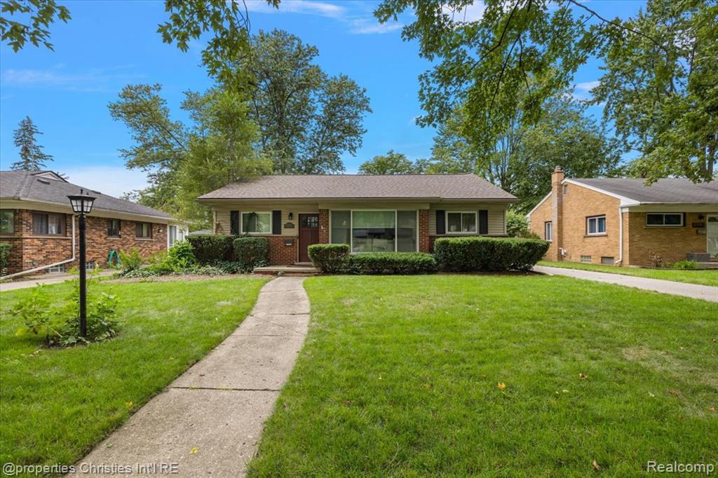 31095 W Rutland Street — photo