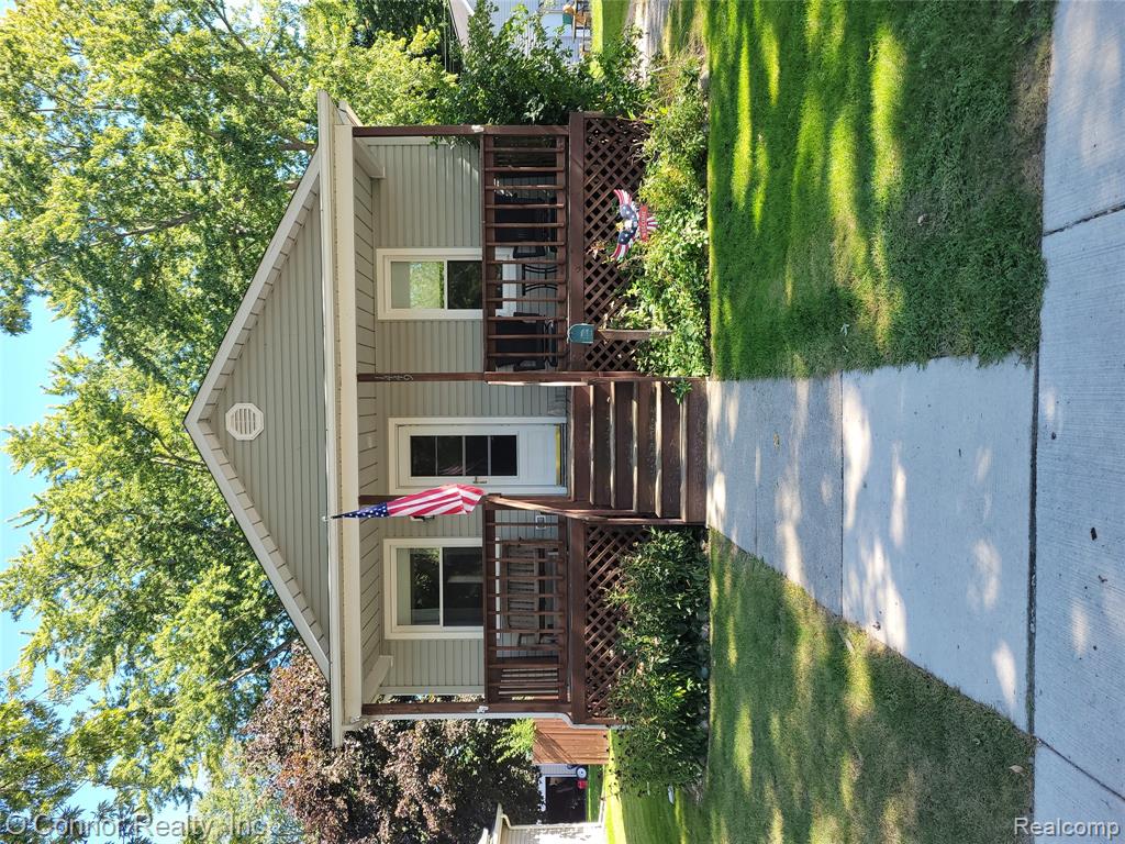 1449 Goffe Street — photo