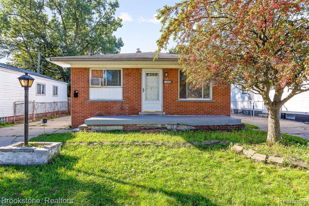 11252 Jewett Avenue — photo
