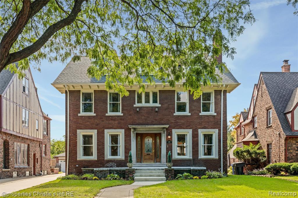 2325 W Boston Boulevard — photo
