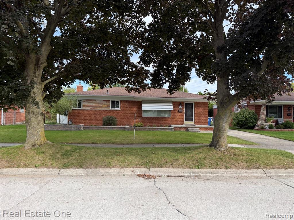 26126 Warrington Street — photo