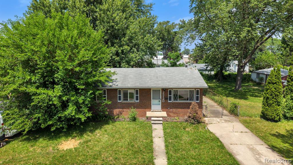 25720 Norfolk Street — photo