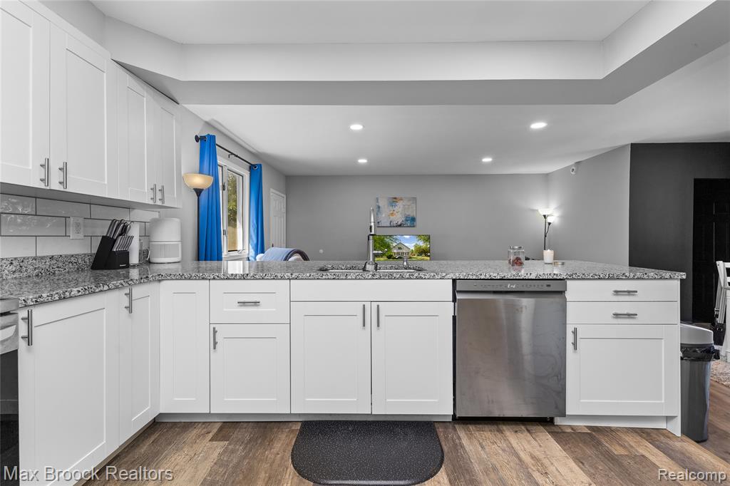 27216 Shiawassee Road — photo