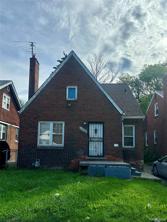 19386 Waltham Street — photo