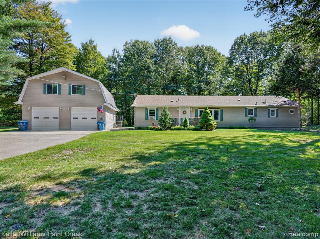 3960 Lakeshore Drive — photo