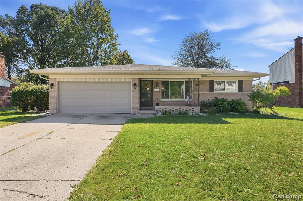 38733 Lancaster Street — photo