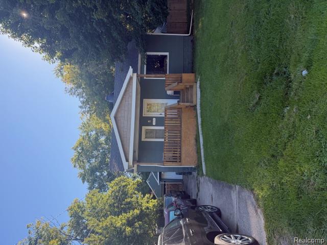 1575 Houran Street — photo