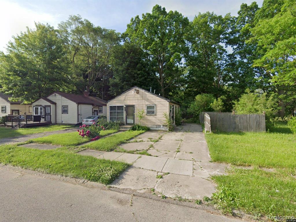 313 W Ruth Avenue — photo