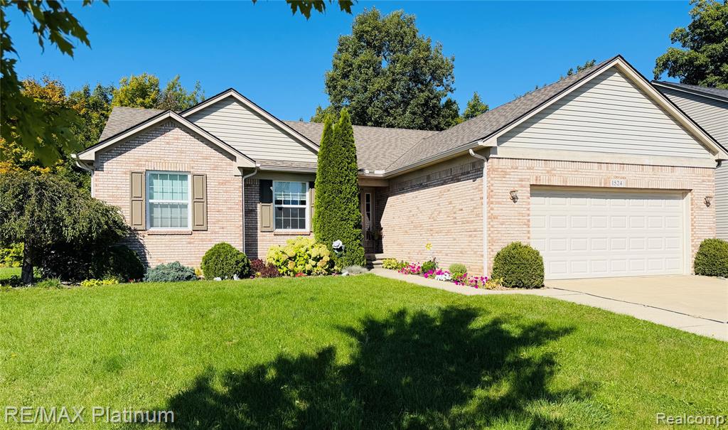 1524 Baypointe Circle — photo