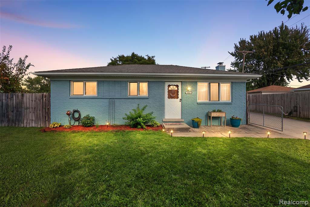 35038 Simon Drive — photo