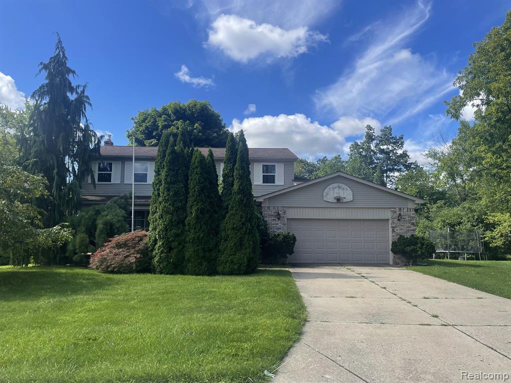 749 Dunedin Court — photo