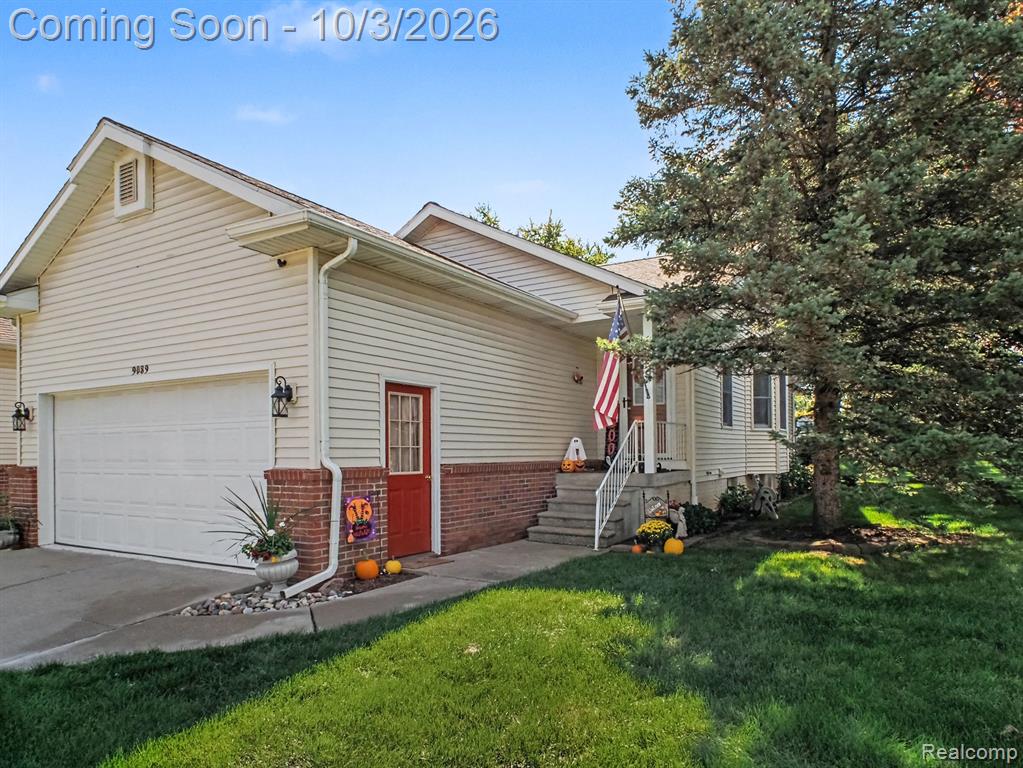 9089 Luea Lane — photo