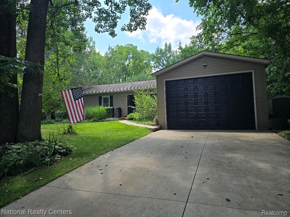 9404 Edward Drive — photo