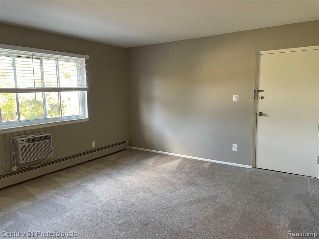 810 Plate Street, Rochester, MI 48307 — photo 2