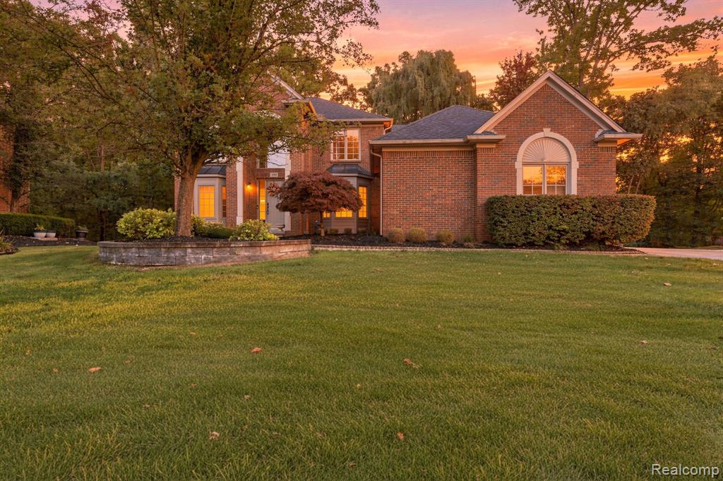559 Trillium Drive — photo