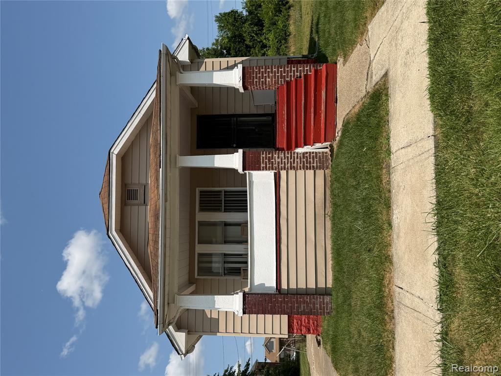14833 Wildemere Street — photo