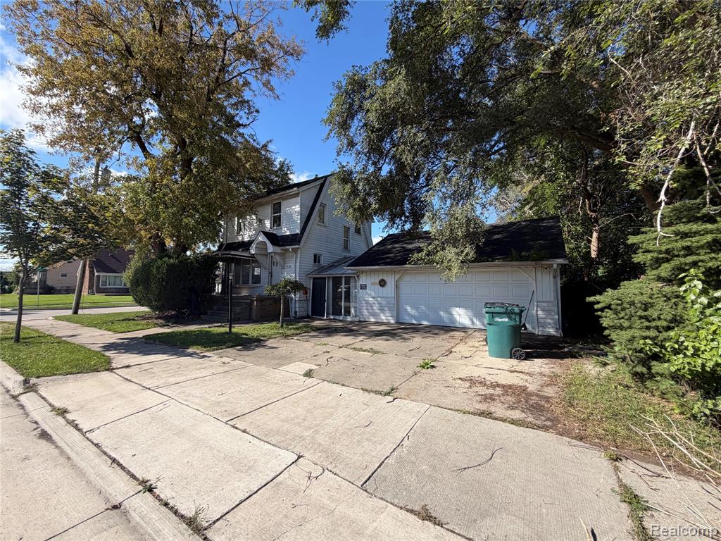 7001 Anthony Street — photo