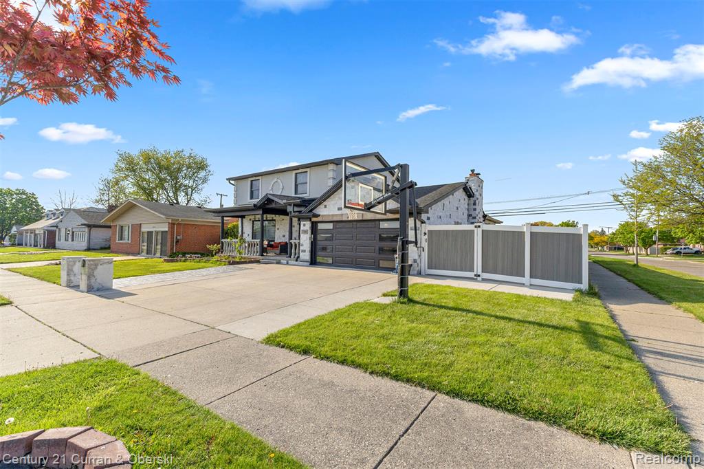 27006 Kingswood Drive — photo