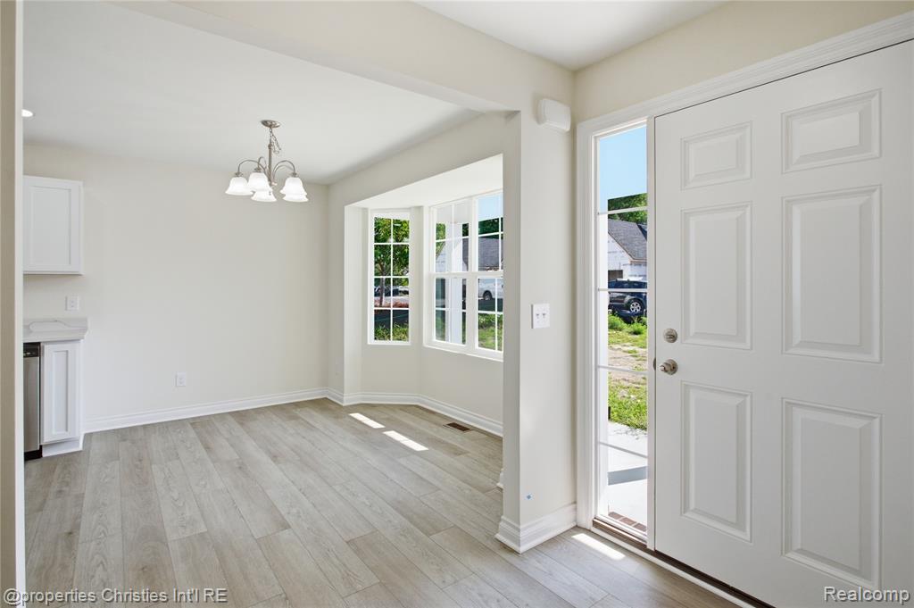 757 Nelsons Ridge, Howell, MI 48843 — photo 3