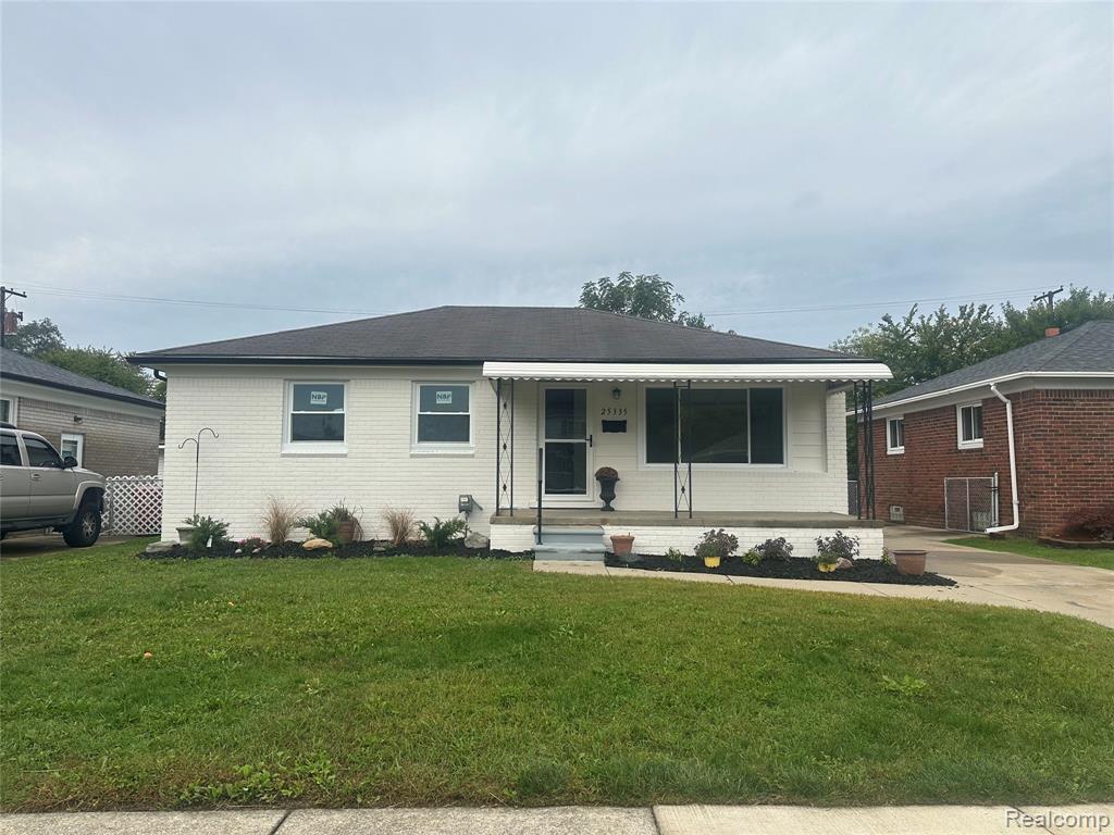 25335 Pattow Street — photo