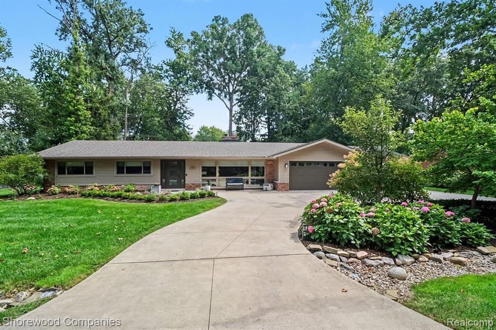 3144 Upton Drive, Troy, MI 48084 — photo 2