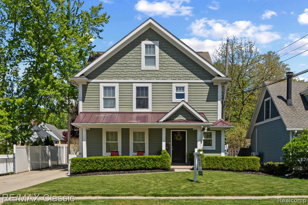 450 Fairbrook Street — photo