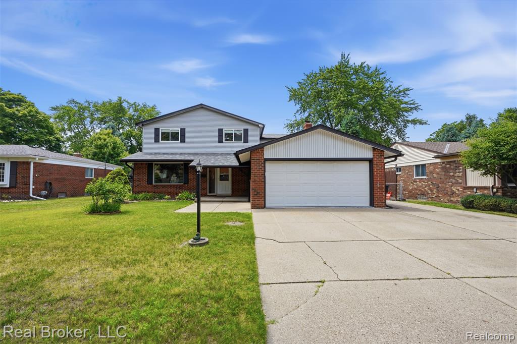 14385 Pere Street — photo