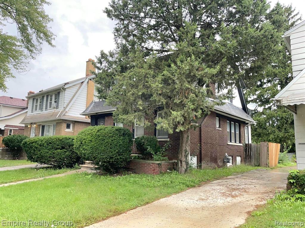 Home in Detroit, MI 48224 — photo 3