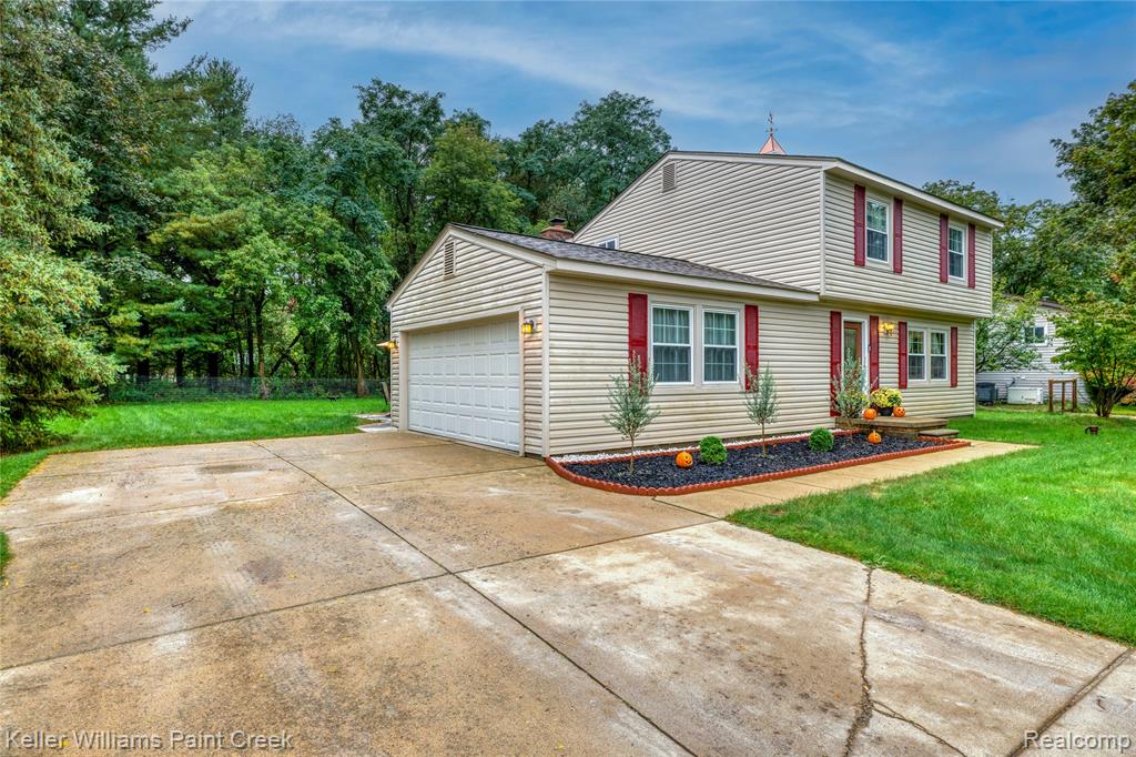 3308 Spring Meadow Drive, Rochester, MI 48306 — photo 3