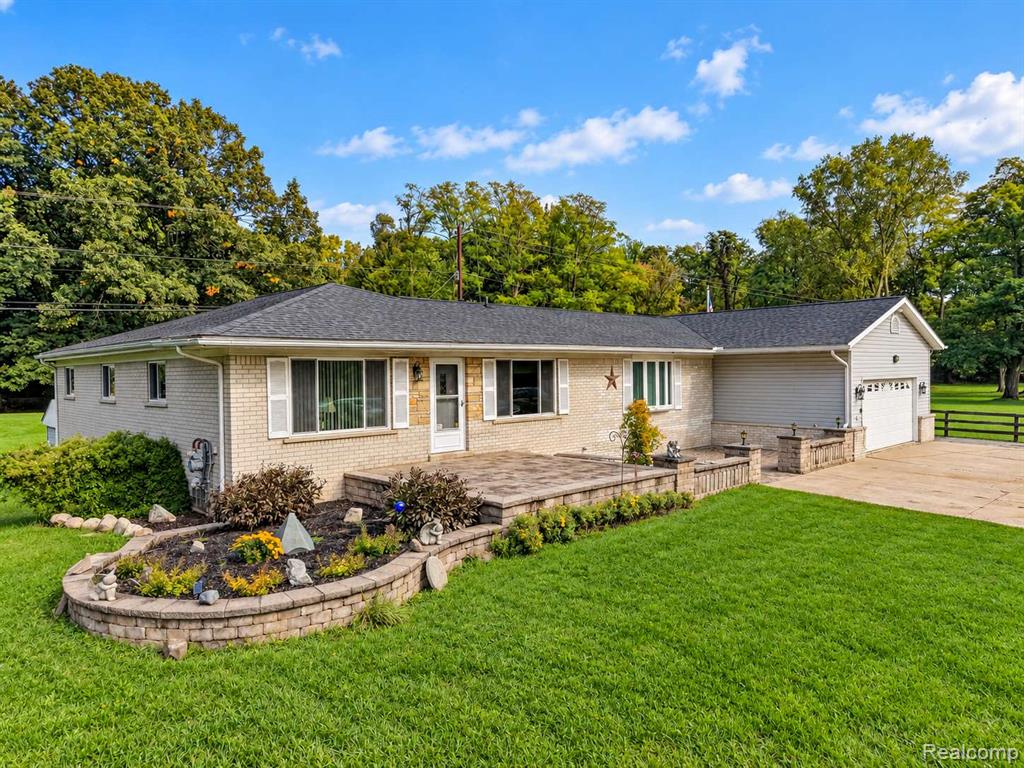 6252 Greer Road — photo