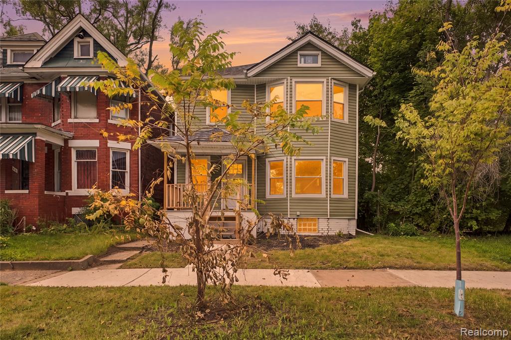 3493 Baldwin Street — photo