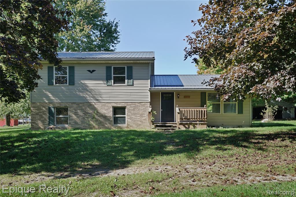 4185 Jones Road — photo